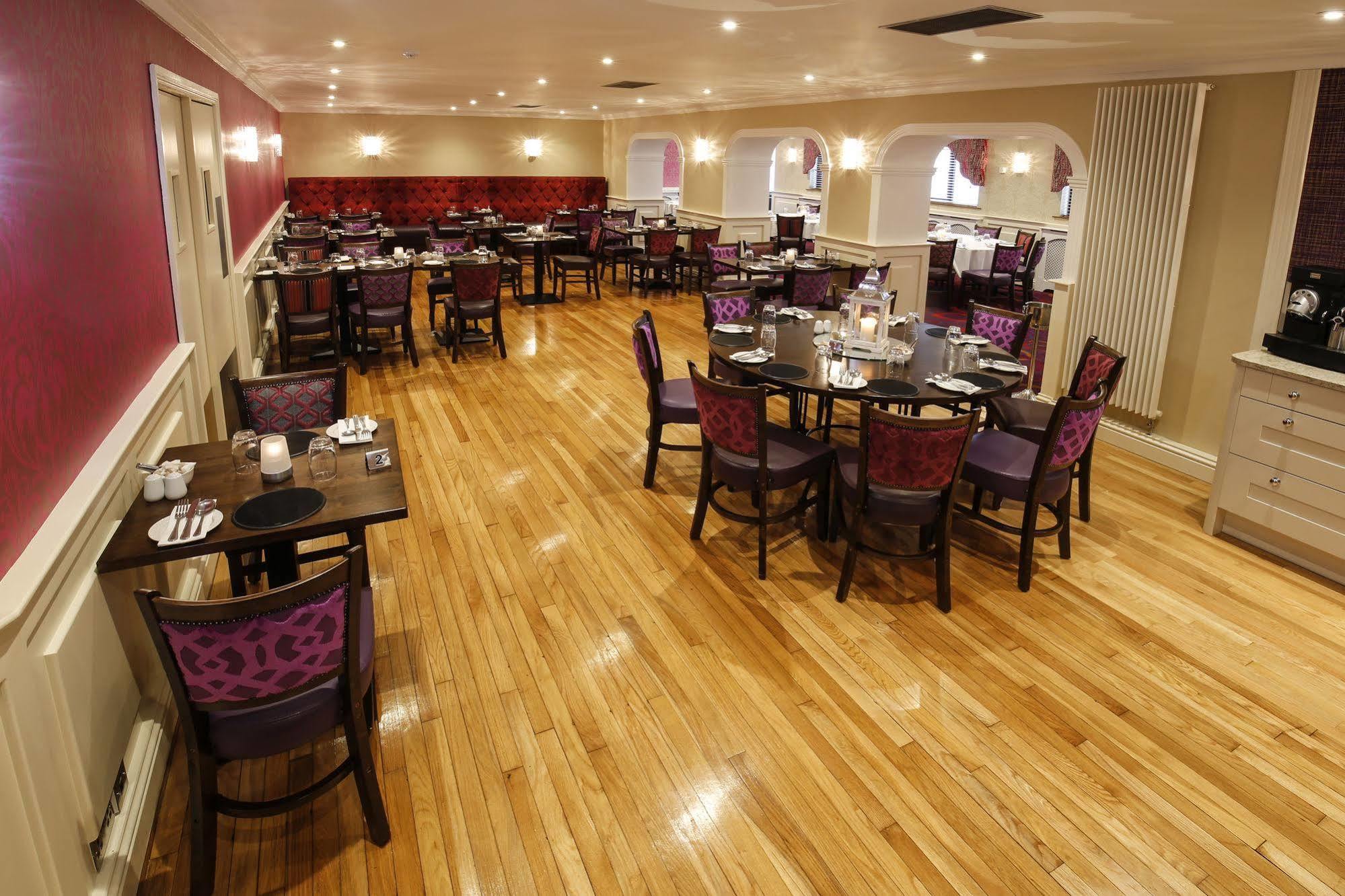 The Valley Hotel & Carriage Gardens Fivemiletown Luaran gambar